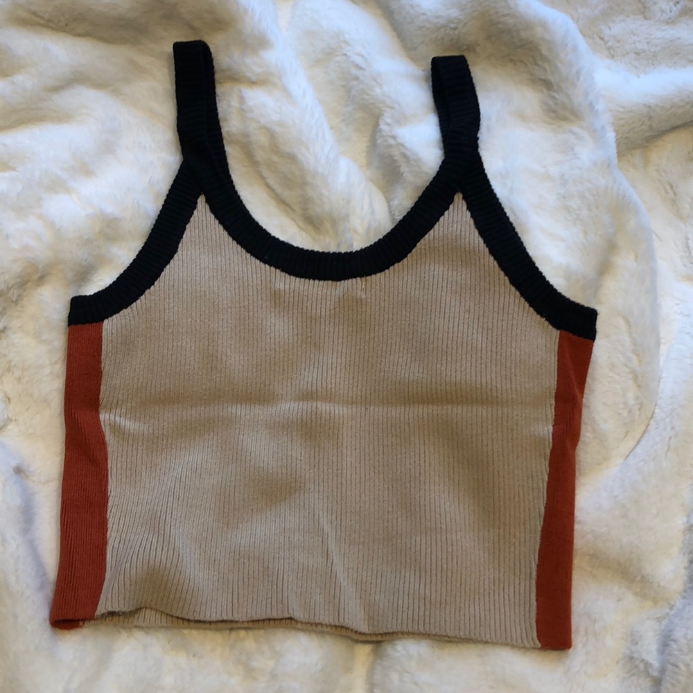 Color block crop top - Picture 2 of 3